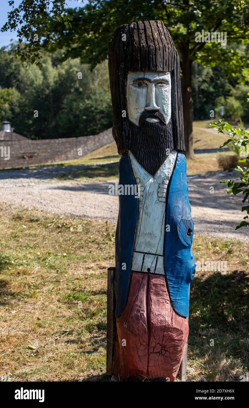 How Old Is Sasuke Uchiha in Fullmetal Alchemist Brotherhood?